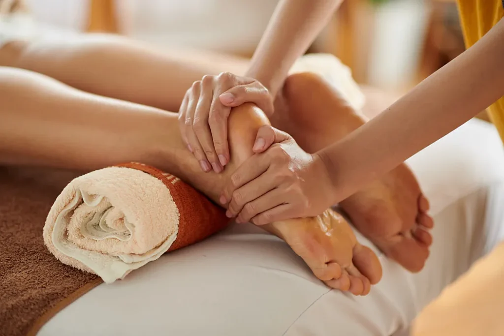 Ajurvedska masaz nohou 4 - Seraya masáže | Mladá Boleslav