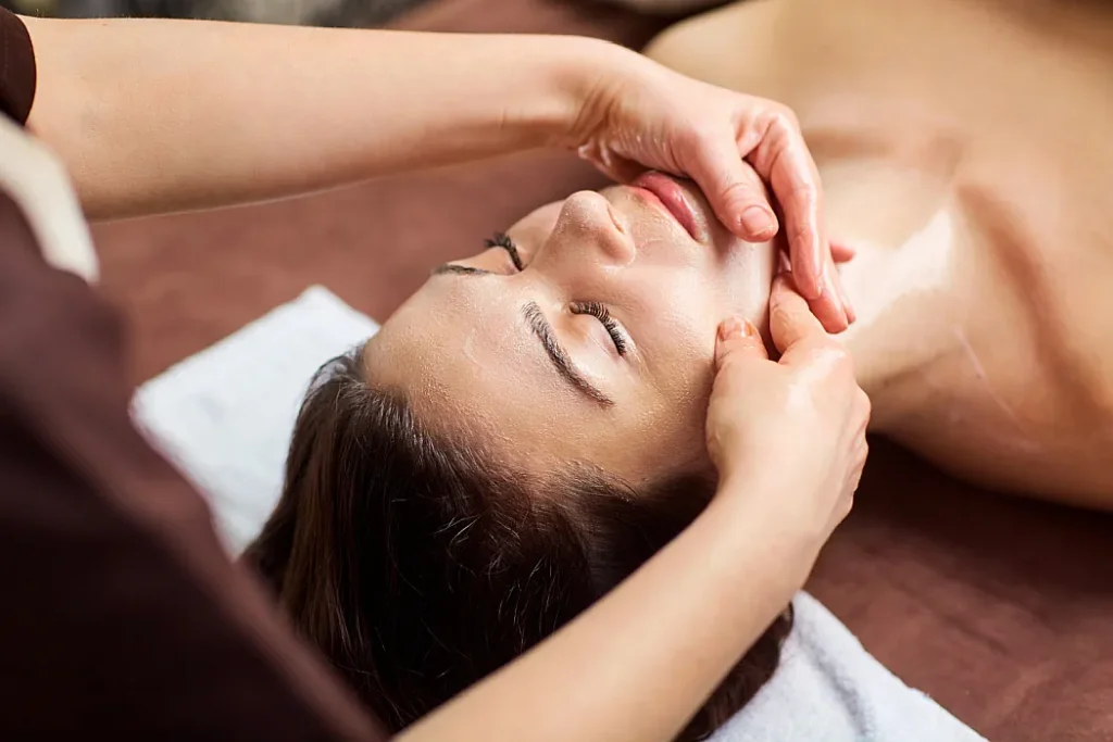 Modelacni masaz obliceje 3 - Seraya masáže | Mladá Boleslav